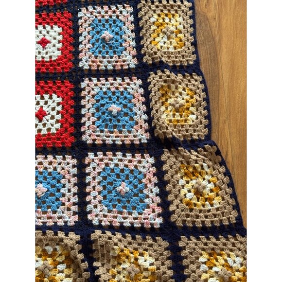 Handmade Crochet Granny Square Afghan Blanket In Multicolor Design Twin Size - Picture 2 of 6